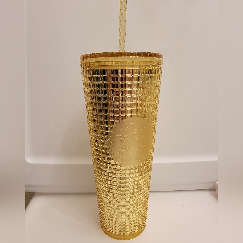NWT Starbucks LATAM Gold Venti Grid Tumbler
